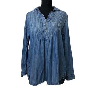 #156 AEO Loose Fit Jean Top